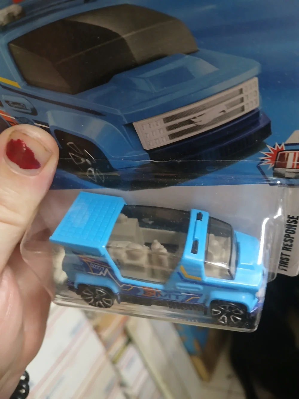 Hot Wheels Rapid Pulse  futuristic hybrid emergency ambulance die-cast Mainline